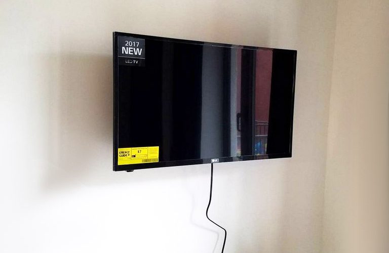 TV mounting services Brooklyn